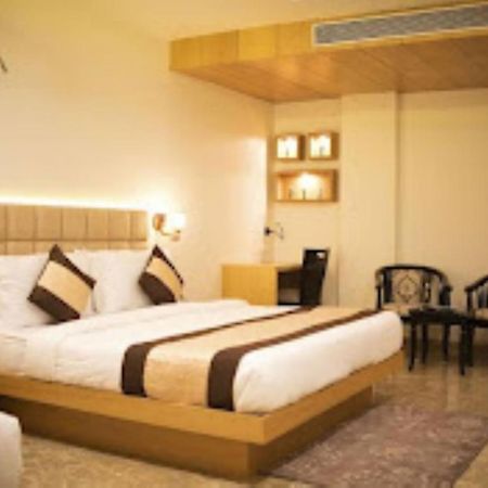 Hotel Aditya Residency Bhopal Dış mekan fotoğraf