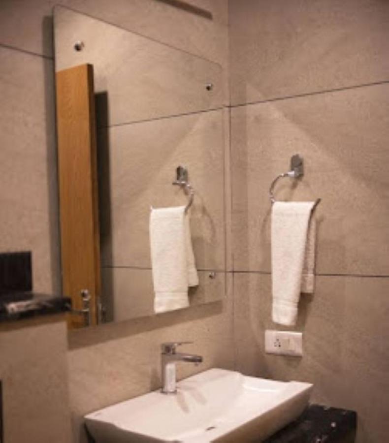 Hotel Aditya Residency Bhopal Dış mekan fotoğraf